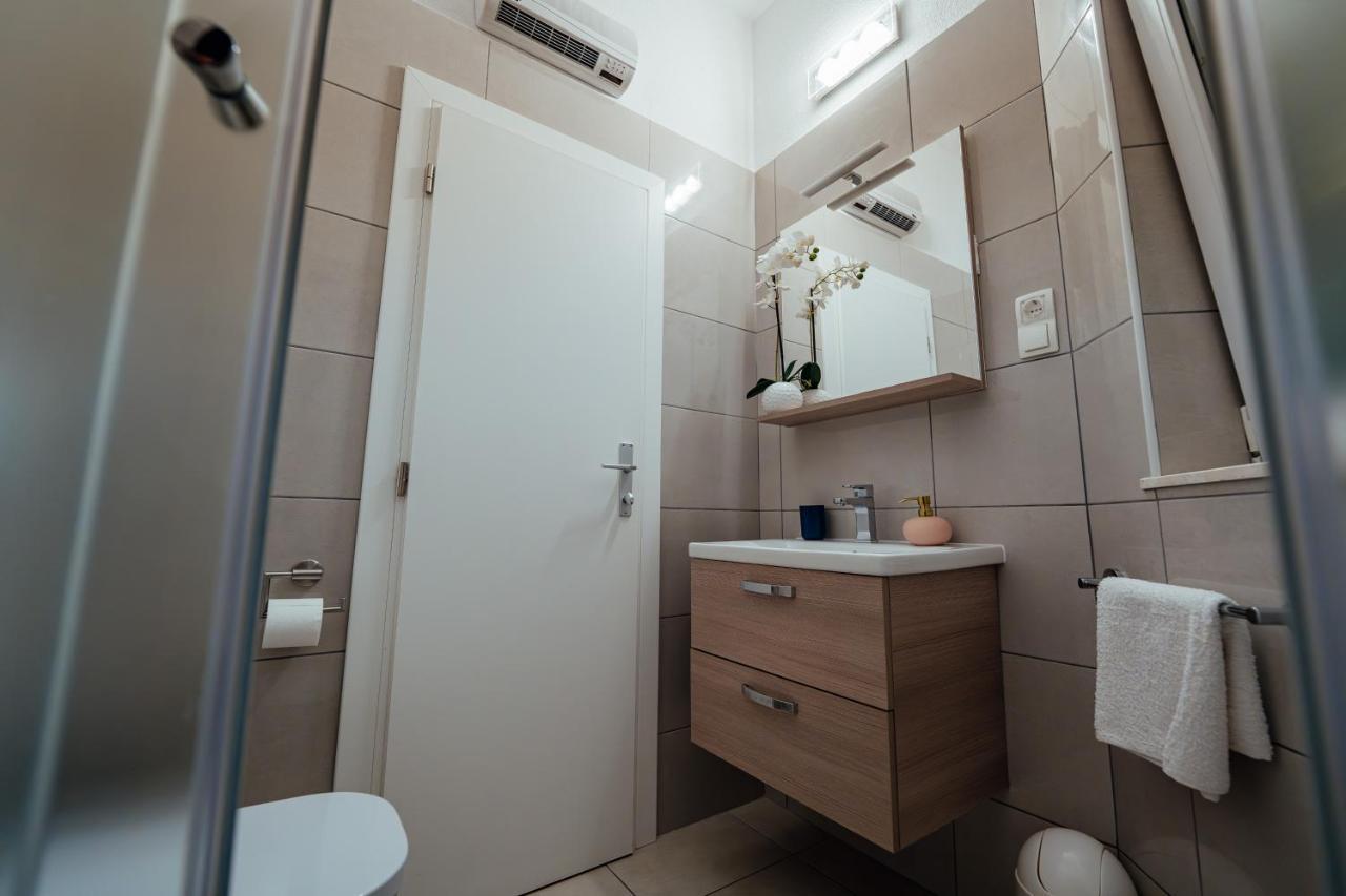 Guesthouse Villa Diana Makarska Exterior foto