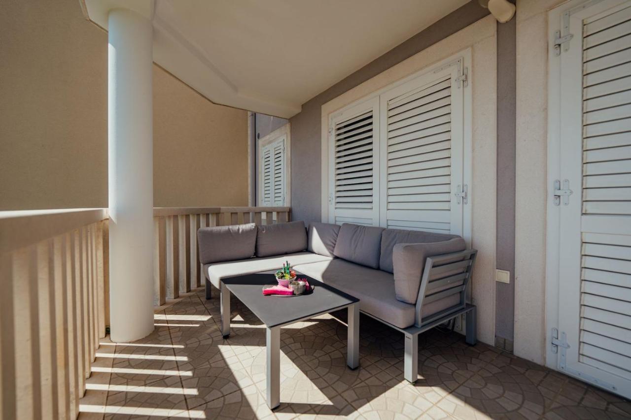 Guesthouse Villa Diana Makarska Exterior foto
